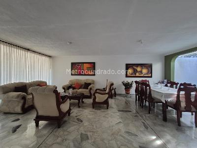 Casa de 5 alcobas en venta en San Fernando, Cali, 306 m² · foto 4 de 20