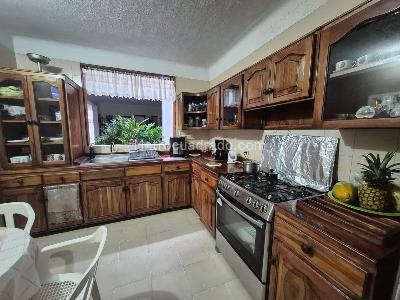 Casa de 5 alcobas en venta en San Fernando, Cali, 306 m² · foto 14 de 20