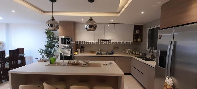 Edificio de Oficinas en Venta, Pampalinda, Cali - Más