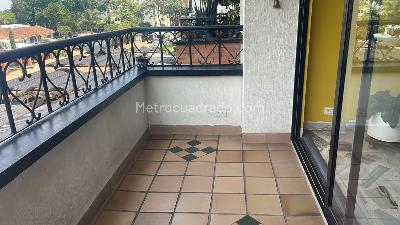 Apartamento de 3 alcobas en venta en Bosques Del Limonar, Cali, 93 m² · foto 4 de 10