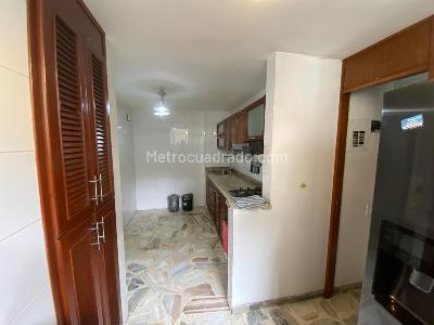 Apartamento de 3 alcobas en venta en Bosques Del Limonar, Cali, 93 m² · foto 6 de 10