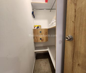 Apartamento de 1 alcoba en venta en Prados Del Norte, Cali, 33 m² · foto 9 de 16