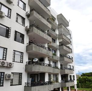 Apartamento de 3 alcobas en venta en Girardot, Girardot, 140 m² · foto 13 de 13