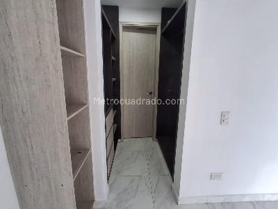 Apartamento de 1 alcoba en venta en La Flora, Cali, 33 m² · foto 8 de 20