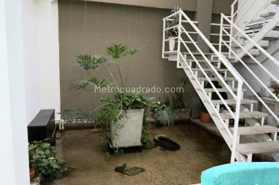 Casa de 5 alcobas en venta en El Bosque, Cali, 425 m² · foto 4 de 20