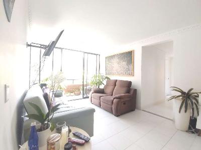 Apartamento de 3 alcobas en venta en Loma De San Julian, Medellín, 92 m² · foto 3 de 15
