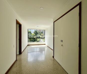 Apartamento de 3 alcobas en venta en La Florida, Medellín, 195 m² · foto 9 de 20