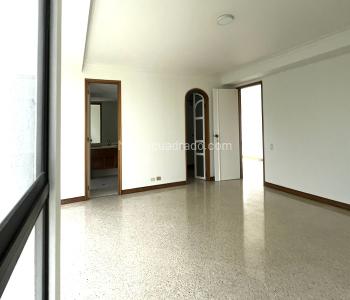 Apartamento de 3 alcobas en venta en La Florida, Medellín, 195 m² · foto 12 de 20