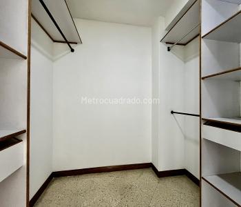 Apartamento de 3 alcobas en venta en La Florida, Medellín, 195 m² · foto 13 de 20