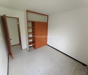 Apartamento de 3 alcobas en venta en Bosques Del Limonar, Cali, 71 m² · foto 13 de 18