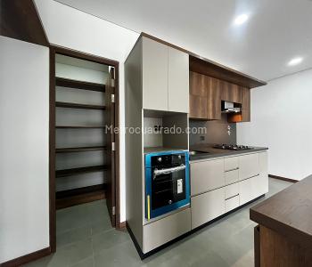 Apartamento de 2 alcobas en venta en Las Palmas, Medellín, 143 m² · foto 3 de 15