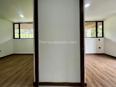 Apartamento de 3 alcobas en venta en Las Palmas, Medellín, 136 m² · foto 14 de 20