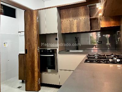 Apartamento de 3 alcobas en venta en Las Palmas, Medellín, 136 m² · foto 3 de 20