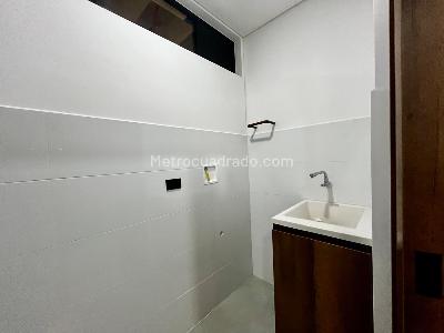 Apartamento de 3 alcobas en venta en Las Palmas, Medellín, 136 m² · foto 4 de 20