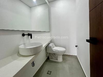 Apartamento de 3 alcobas en venta en Las Palmas, Medellín, 136 m² · foto 5 de 20
