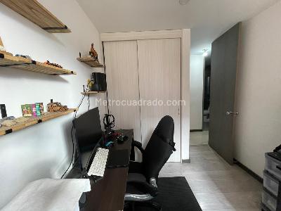 Apartamento de 3 alcobas en venta en San German, Medellín, 74 m² · foto 13 de 20
