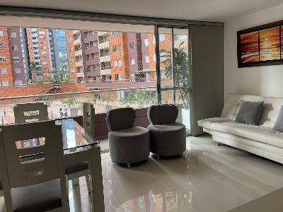 Apartamento de 3 alcobas en venta en San German, Medellín, 74 m² · foto 2 de 20