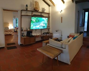 Casa de 4 alcobas en venta en Cristo Rey, Cali, 386 m² · foto 9 de 15