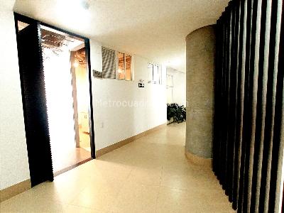 Apartamento de 3 alcobas en venta en Bellavista, Cali, 196 m² · foto 12 de 20