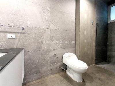 Apartamento de 3 alcobas en venta en Bellavista, Cali, 196 m² · foto 15 de 20