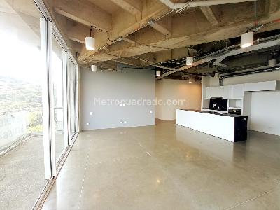 Apartamento de 3 alcobas en venta en Bellavista, Cali, 196 m² · foto 3 de 20
