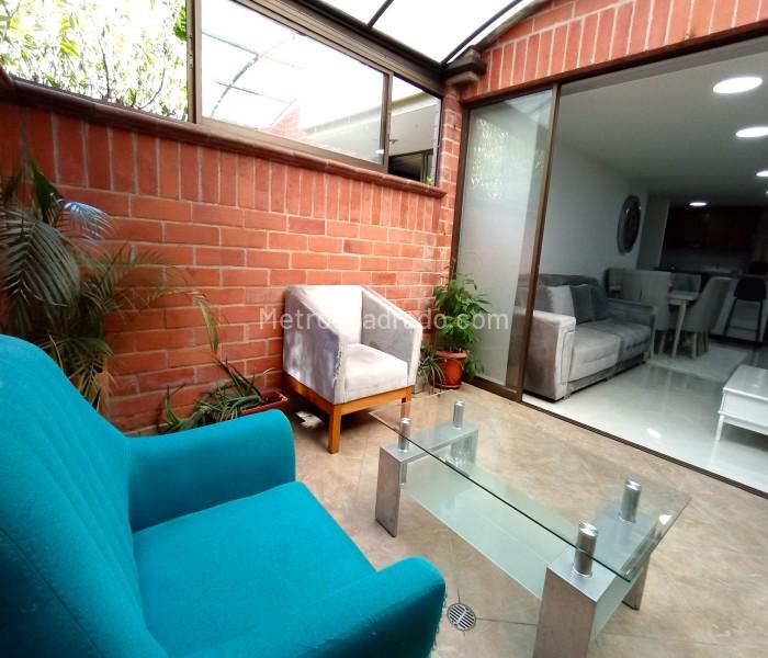 Spacious 3BR Apartment with Private Parking in Robledo - 8