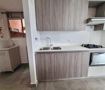 Apartamento de 2 alcobas en venta en Loma De Las Brujas, Envigado, 95 m² · foto 5 de 20