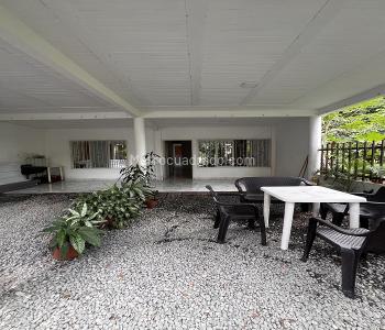 Casa de 5 alcobas en venta en Rozo, Palmira, 288 m² · foto 2 de 20
