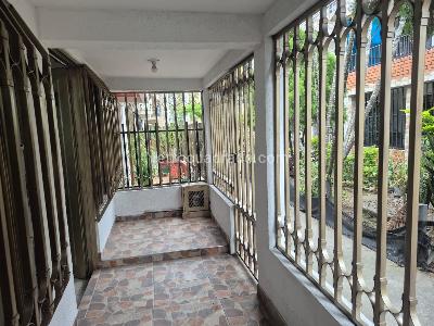 Casa de 3 alcobas en venta en Quintas De Salomia, Cali, 72 m² · foto 2 de 20