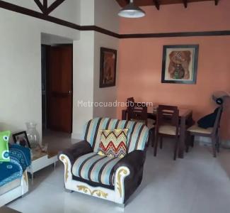 Casa de 5 alcobas en venta en El Bosque, Cali, 265 m² · foto 4 de 16