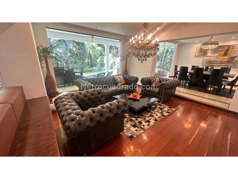 Stunning 3BR House with Garages in Poblado San Lucas - 3