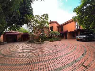 Casa de 5 alcobas en venta en Pance, Cali, 300 m² · foto 2 de 20