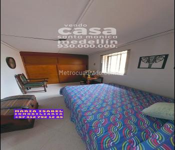 Casa de 5 alcobas en venta en La America, Medellín, 168 m² · foto 3 de 17