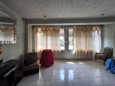 Casa de 5 alcobas en venta en La Gran Colombia, Cali, 287 m² · foto 11 de 17