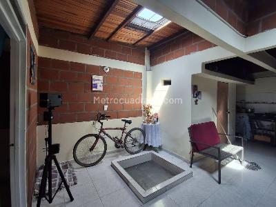 Casa de 5 alcobas en venta en La Gran Colombia, Cali, 287 m² · foto 12 de 17