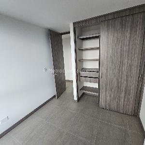 Apartamento en venta en Viviendas Del Sur, Itagüí · foto 2 de 9