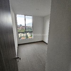 Apartamento en venta en Viviendas Del Sur, Itagüí · foto 5 de 9