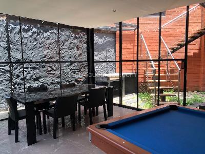 Casa de 5 alcobas en venta en El Poblado I, Medellín, 230 m² · foto 16 de 20