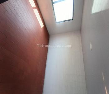 Casa de 4 alcobas en venta en Villa Del Lago, Cali, 65 m² · foto 4 de 14