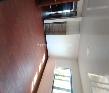 Casa de 4 alcobas en venta en Villa Del Lago, Cali, 65 m² · foto 6 de 14