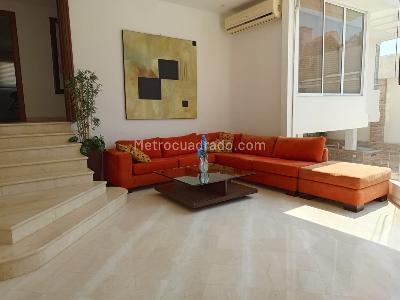 Casa de 4 alcobas en venta en Altos De Riomar, Barranquilla, 688 m² · foto 3 de 20