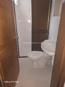 Casa de 5 alcobas en venta en La America, Medellín, 144 m² · foto 3 de 13