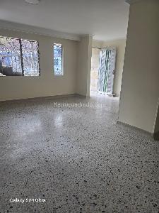 Casa de 5 alcobas en venta en La America, Medellín, 144 m² · foto 4 de 13