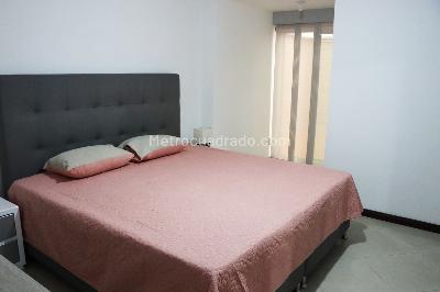 Apartamento de 3 alcobas en venta en Laureles, Medellín, 158 m² · foto 4 de 11