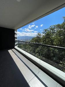 Apartamento en venta en Altos Del Poblado, Medellín · foto 2 de 20