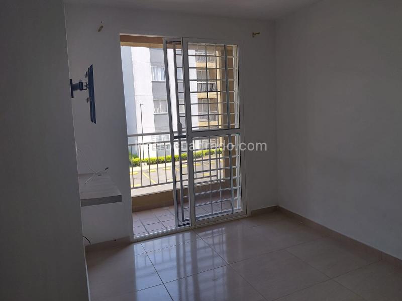 Apartamento en Arriendo, Ciudad Pangola, Jamundi - Więcej