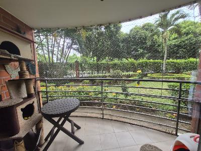 Apartamento de 3 alcobas en venta en Quintas De Don Simon, Cali, 81 m² · foto 2 de 20
