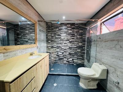 Apartamento de 5 alcobas en venta en La Castellana, Medellín, 206 m² · foto 7 de 18