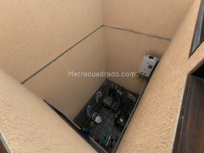 Casa de 5 alcobas en venta en Ciudad Cordoba, Cali, 270 m² · foto 10 de 15