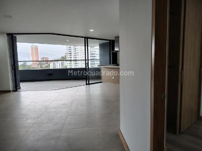 Apartamento de 3 alcobas en venta en Altos Del Poblado, Medellín, 111 m² · foto 4 de 20